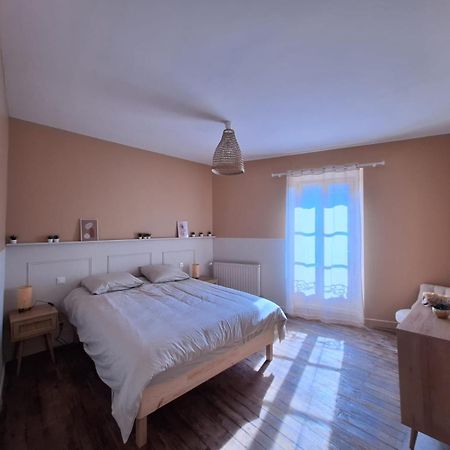 Charmante Maison A 2Min De La Porte St Jacques A Parthenay Ngoại thất bức ảnh