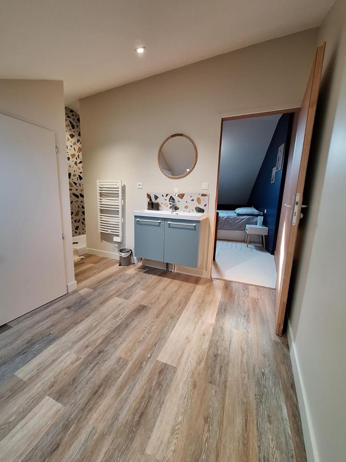 Charmante Maison A 2Min De La Porte St Jacques A Parthenay Ngoại thất bức ảnh