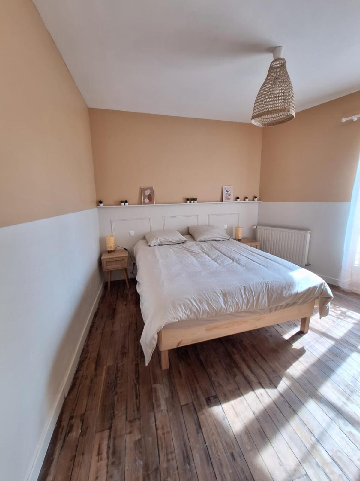 Charmante Maison A 2Min De La Porte St Jacques A Parthenay Ngoại thất bức ảnh
