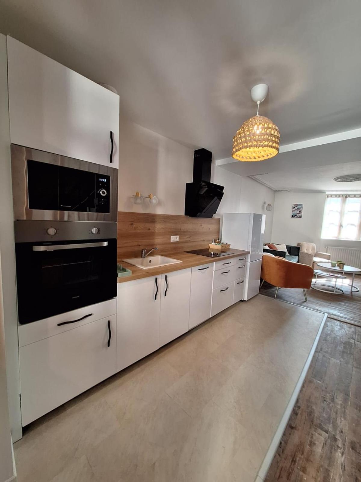 Charmante Maison A 2Min De La Porte St Jacques A Parthenay Ngoại thất bức ảnh