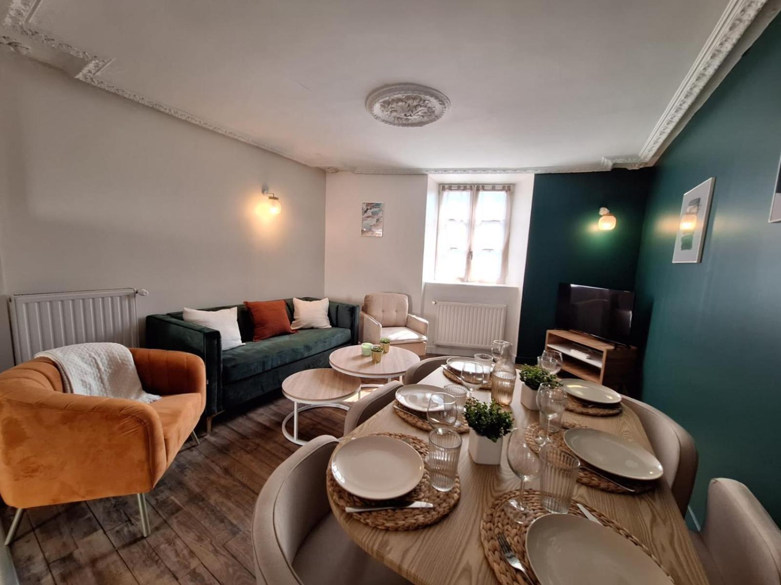 Charmante Maison A 2Min De La Porte St Jacques A Parthenay Ngoại thất bức ảnh