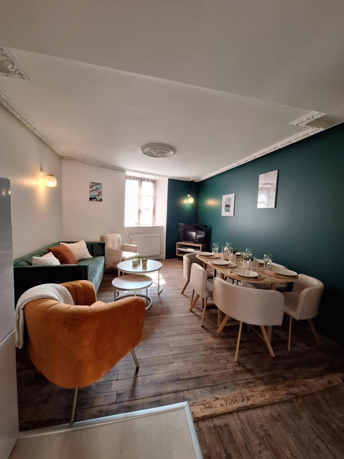 Charmante Maison A 2Min De La Porte St Jacques A Parthenay Ngoại thất bức ảnh